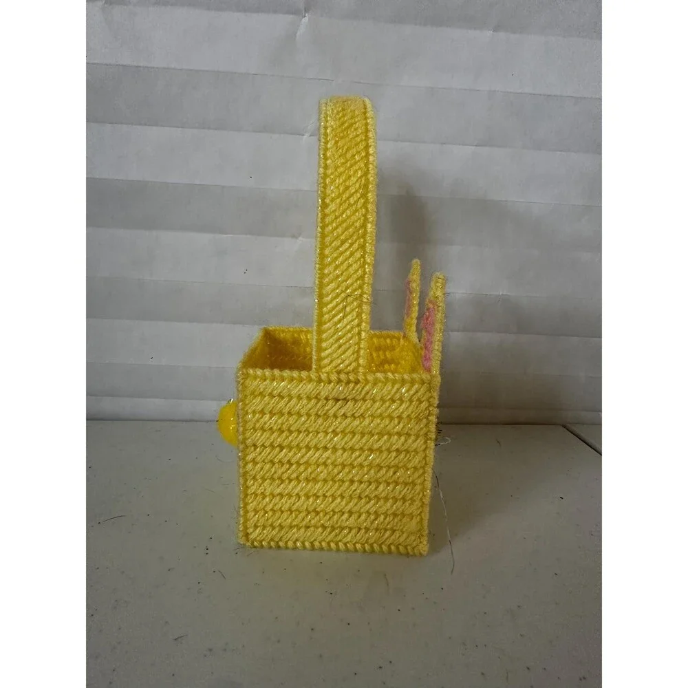 Mini Easter Basket with Yellow Sparkly Bunny – Colorful Plastic Canvas Handmade